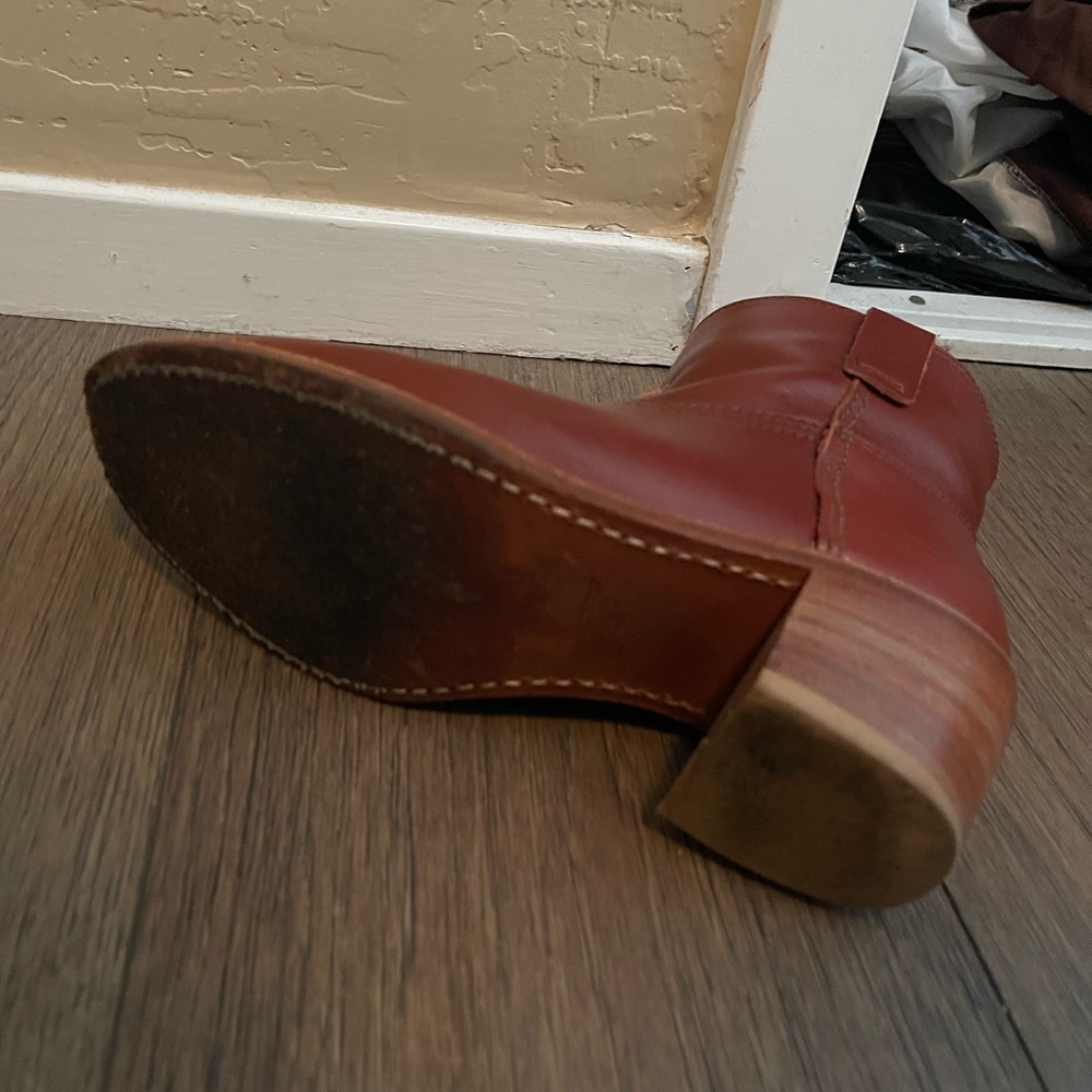 Red wing boots size 37. Used few times.In a good condition.
